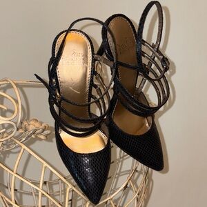 Badgley Mischka Black Strappy Heels